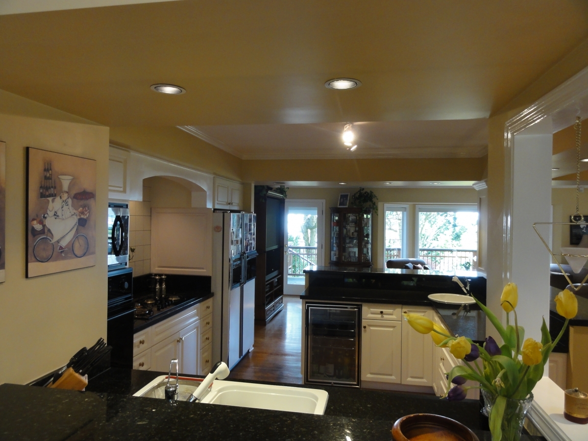 Crescent Drive kitchen 2.JPG at 2540 Crescent Drive, Crescent Bch Ocean Pk., South Surrey White Rock